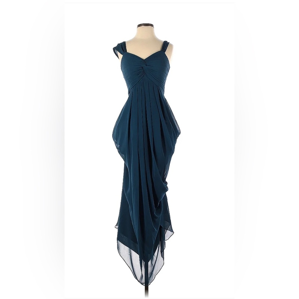 Beautiful Azazie Formal Dress- Size A4